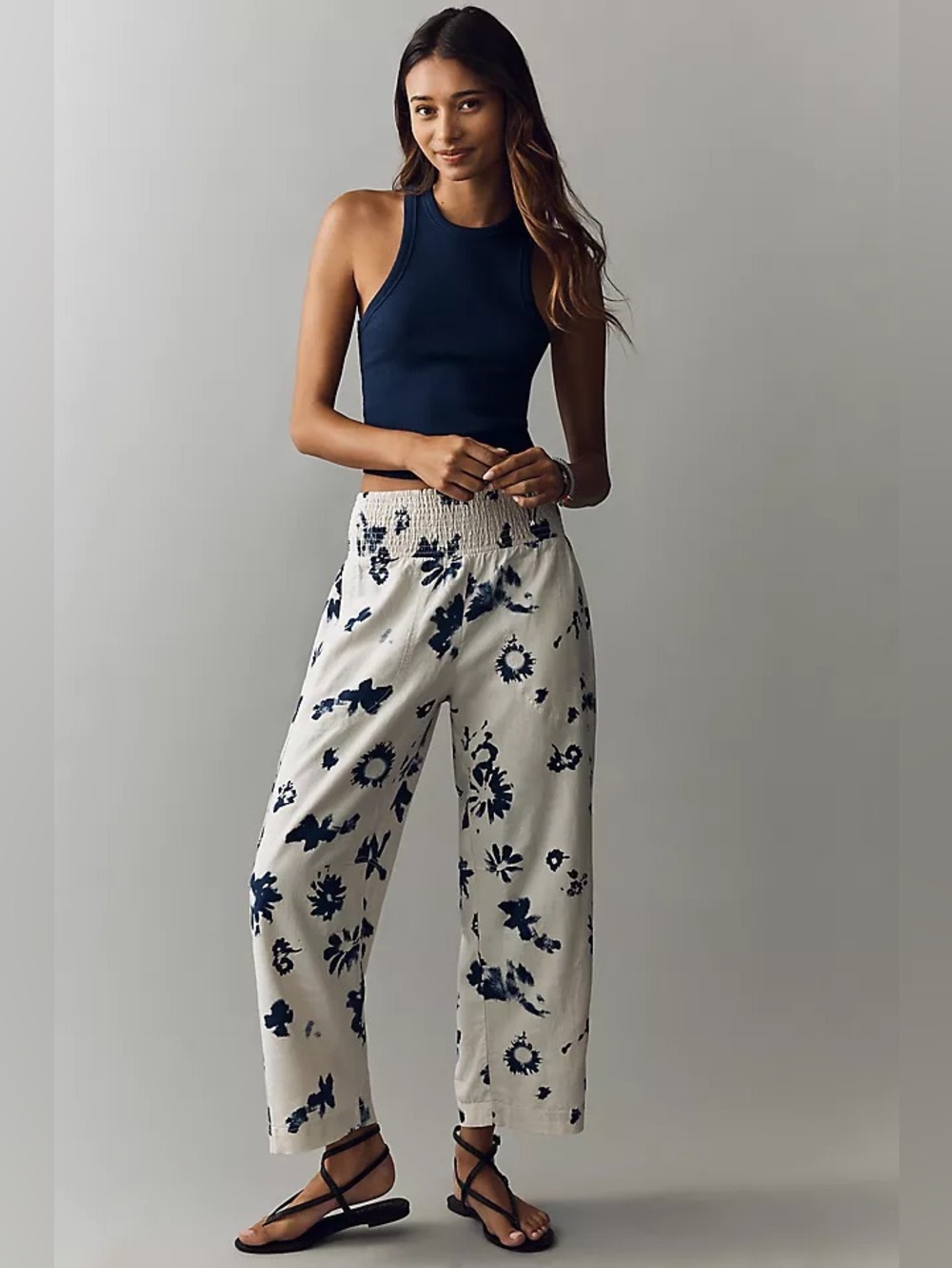 NWT Size M -Pilcro Linen Blend Reese Smocked Pull-On Barrel-Leg Pants (US$ 128)